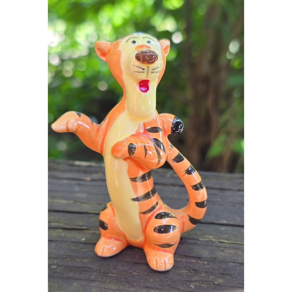 Vintage‎ Disney Tigger Ceramic Figurine Winnie the Pooh Japan